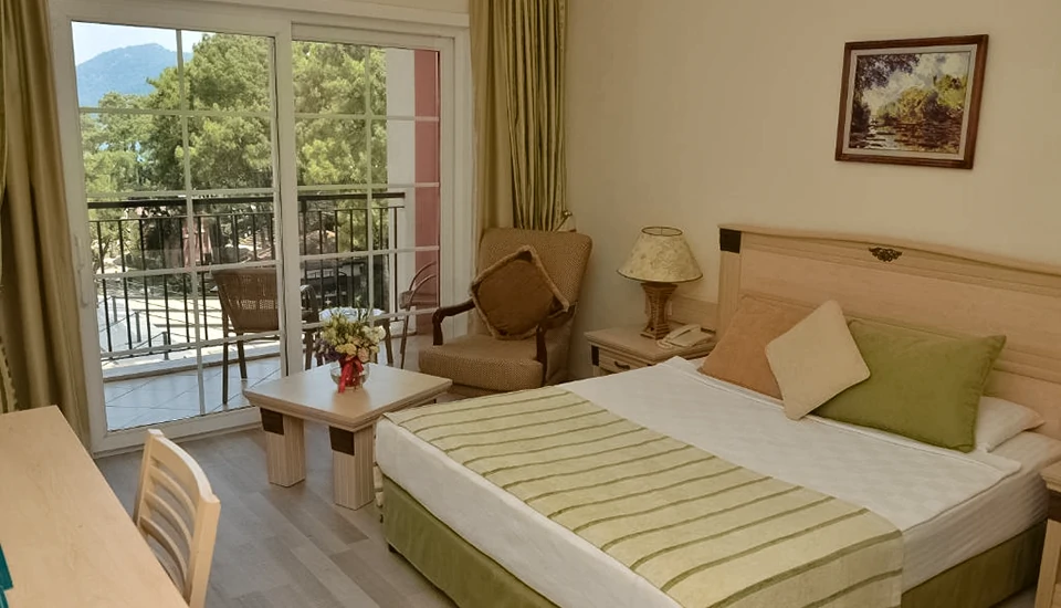 هتل گرند یازیجی توربان مارماریس